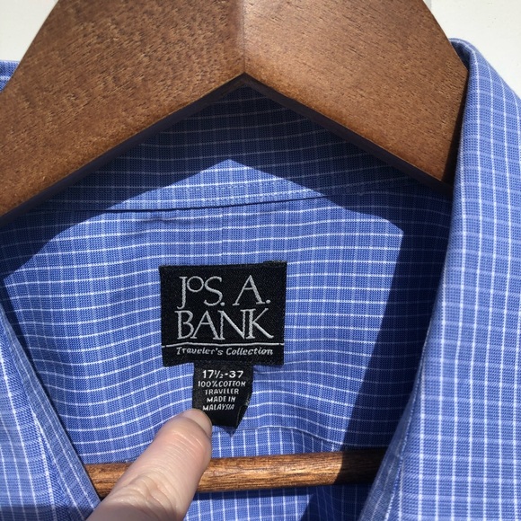 Jos A. Bank Long Sleeve Size 17 1/2-37 - Picture 3 of 5